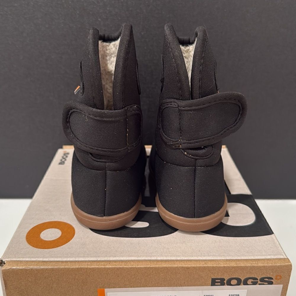 Kids Bogs Boots - Picture 3 of 8